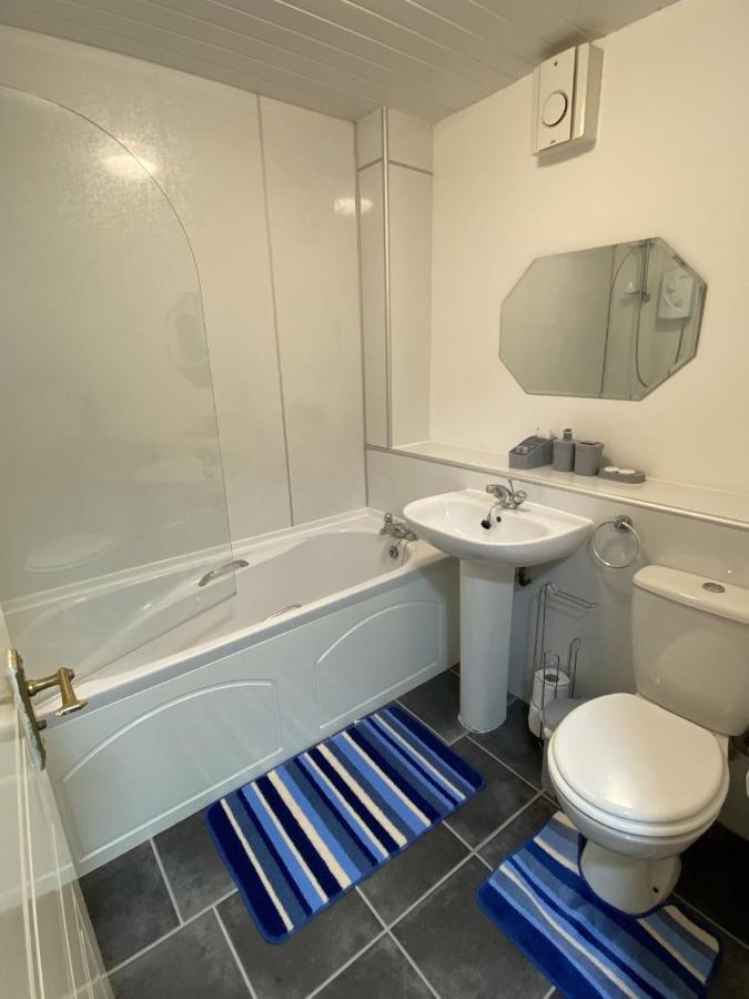 Pure Apartments Dunfermline East - Dalgety Bay Saint Davids  Bagian luar foto